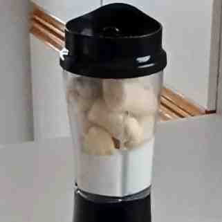 banana and yogurt in blender